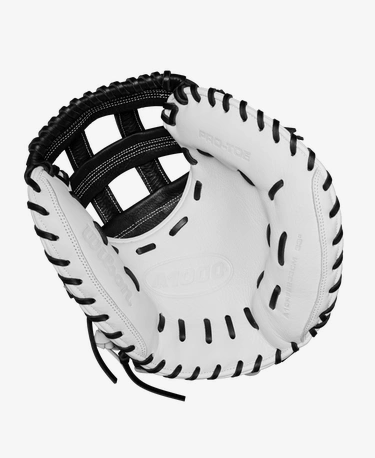 2024 Wilson A1000 CM33 33" Catchers Fastpitch Glove Right Hand Throw