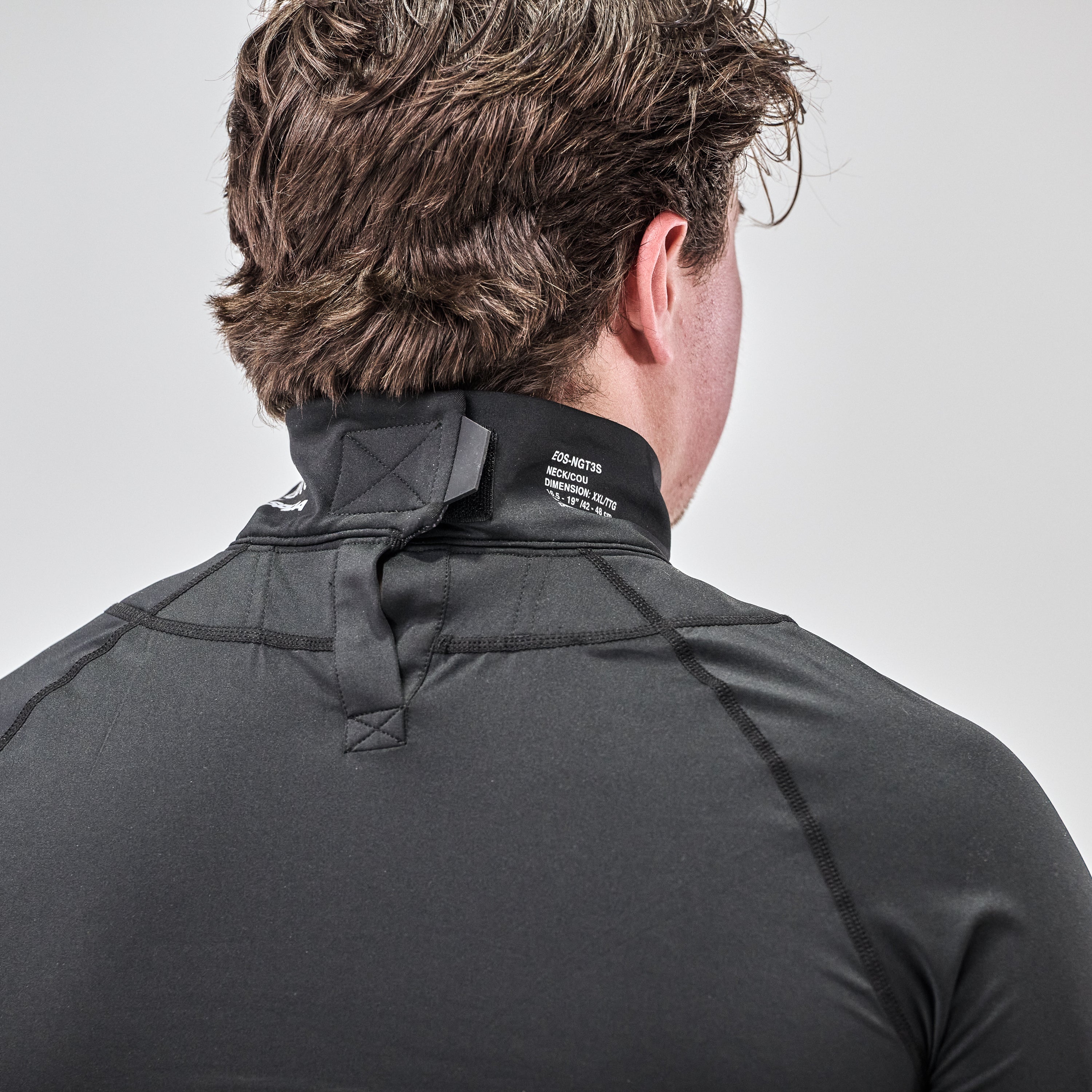 Maillot de compression à manches longues EOS 2025 avec protège-cou - Adulte NGT3S