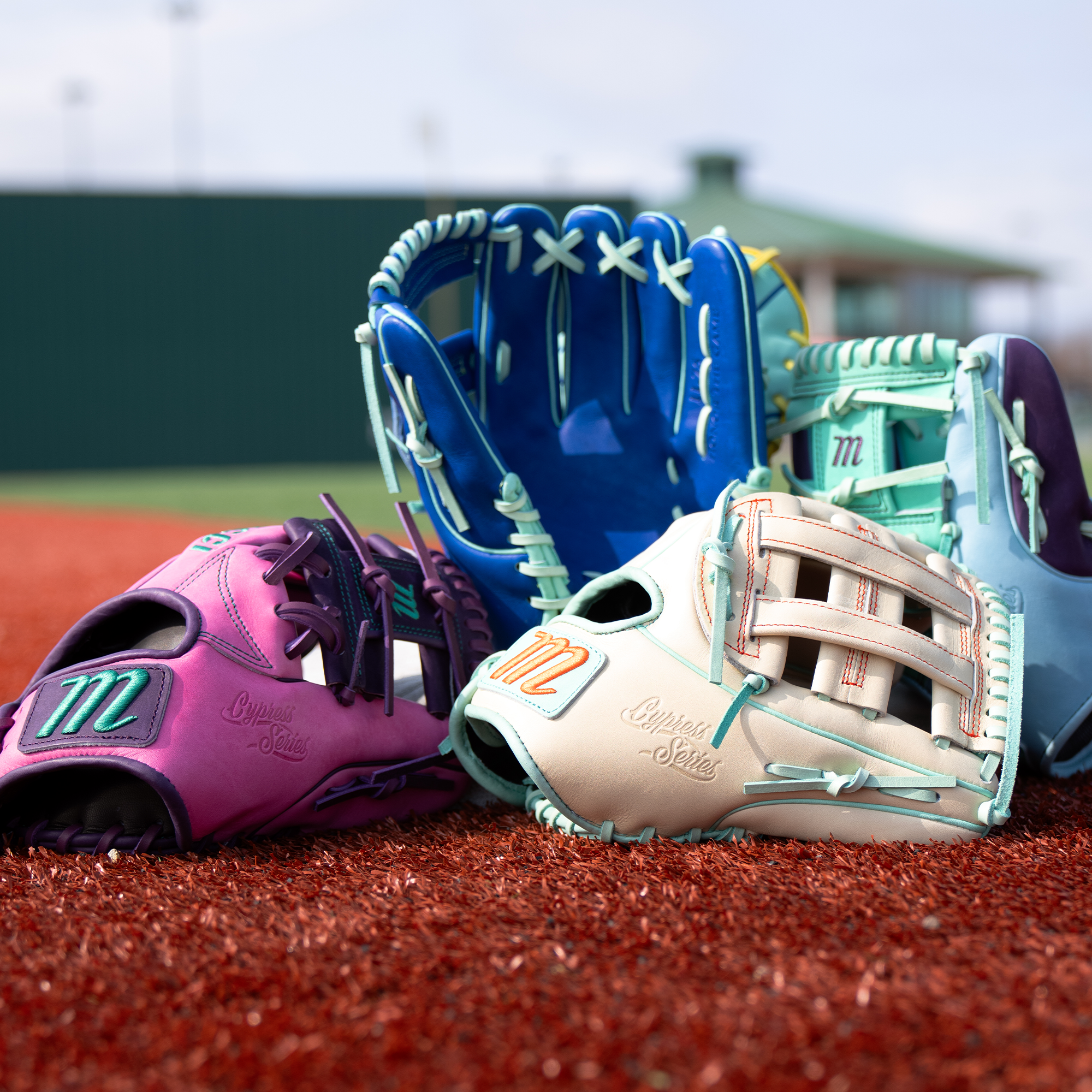 2025 Marucci Cypress V4 235C1 33.5" Catchers Baseball Glove Right Hand Throw-Black/Purple