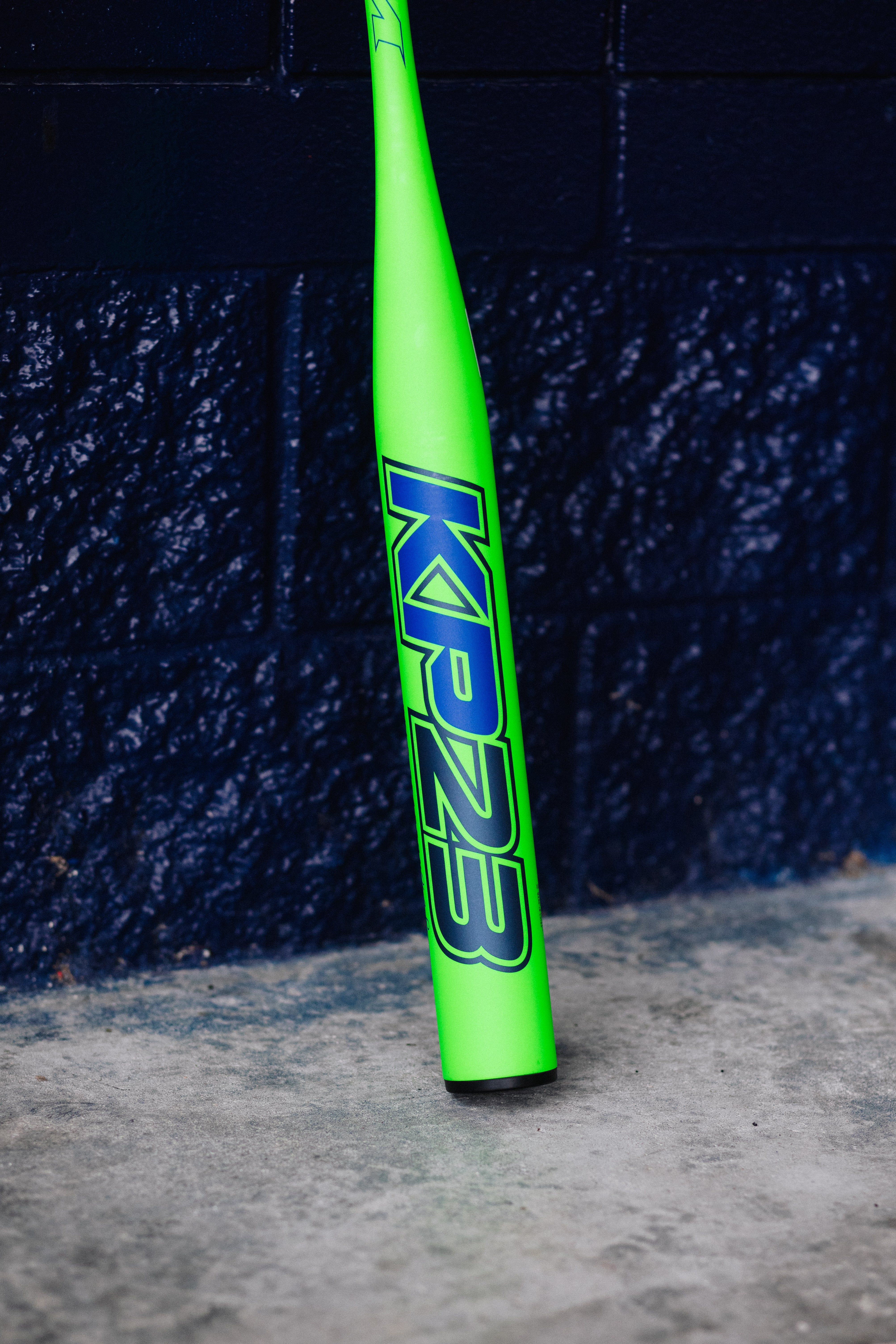 2025 Miken KP23 Kyle Pearson 1 Piece 12.5" Maxload (0.5 oz) Slo-Pitch Bat - MSU5KP1L