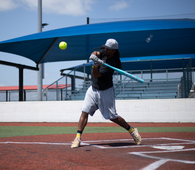 Batte de balle lente Easton Alpha 2025, 2 pièces, 12,75 po, chargée