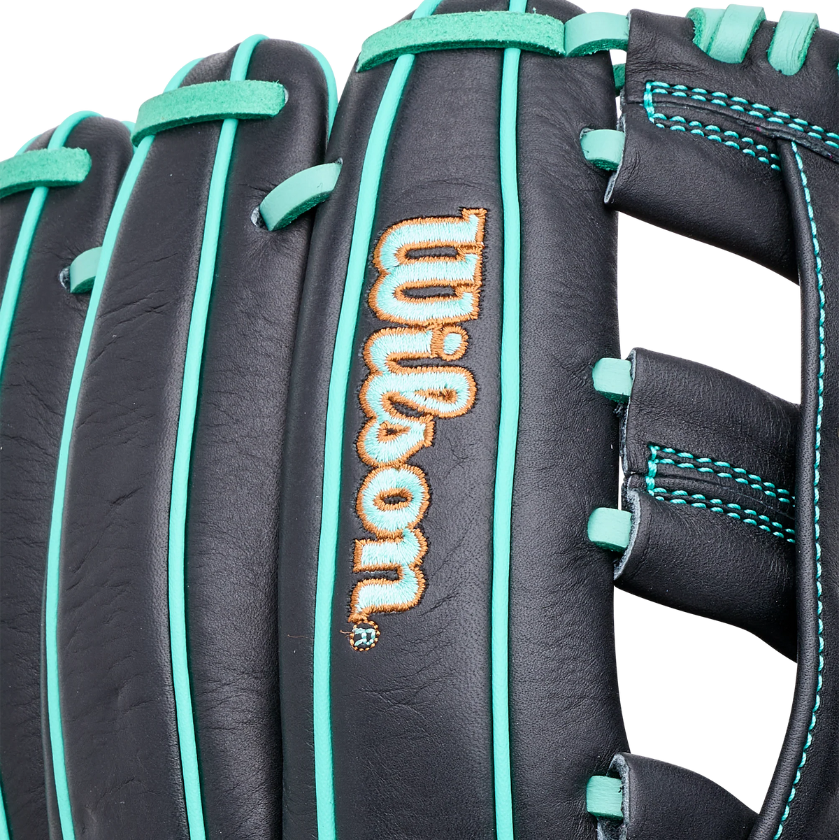 2027 Wilson A1000 DW5 27 12" Infield Baseball Glove WBG02701RTDW5 - Right Hand Throw