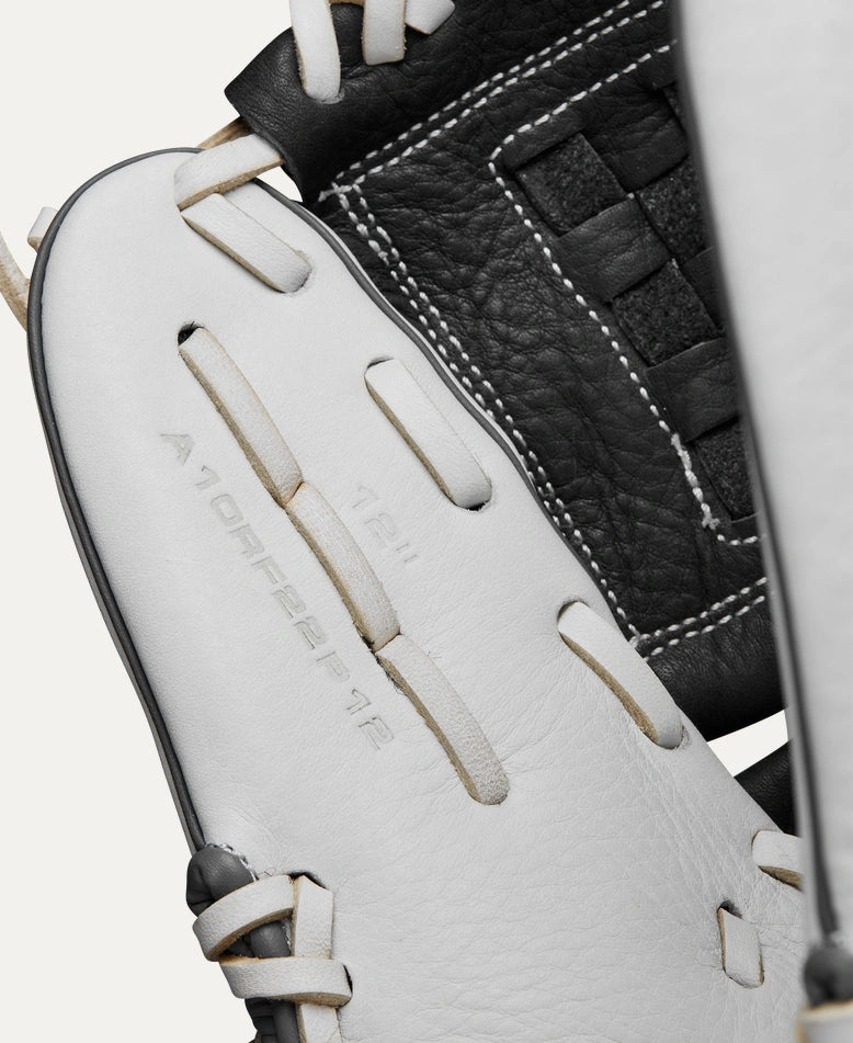 Gant de lancer rapide Wilson A1000 12" 2025 pour lanceur droitier P12