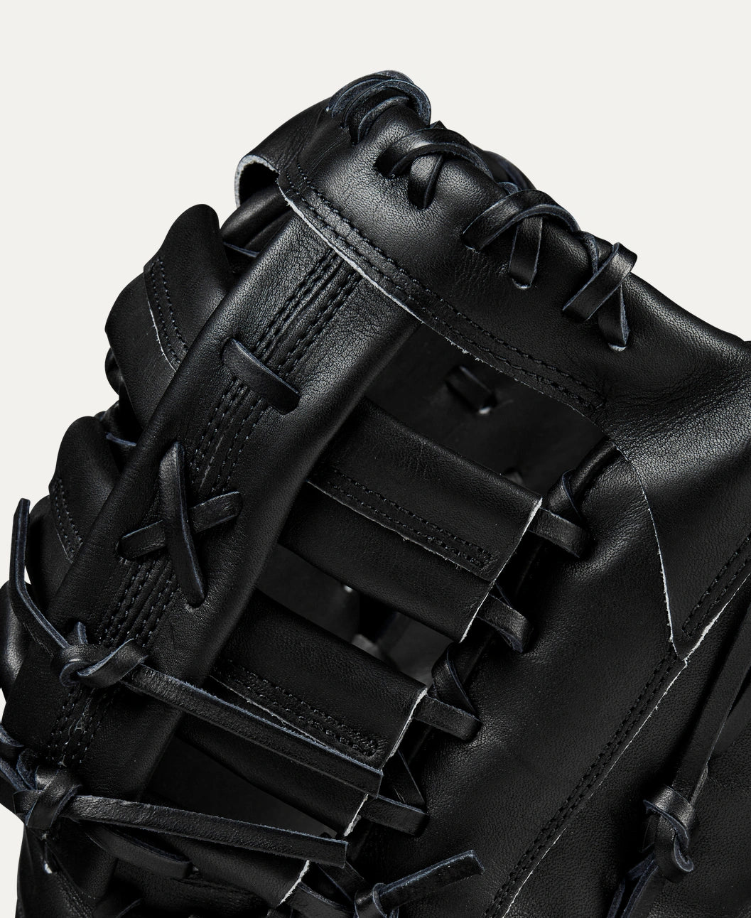 2025 Wilson A2000 Classic 1679 12.5" First Base Baseball Glove-Black