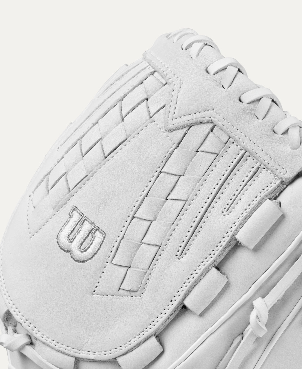 2025 Wilson A1000 V125 12.5" Utility Softball Glove Right Hand Throw-White/Grey