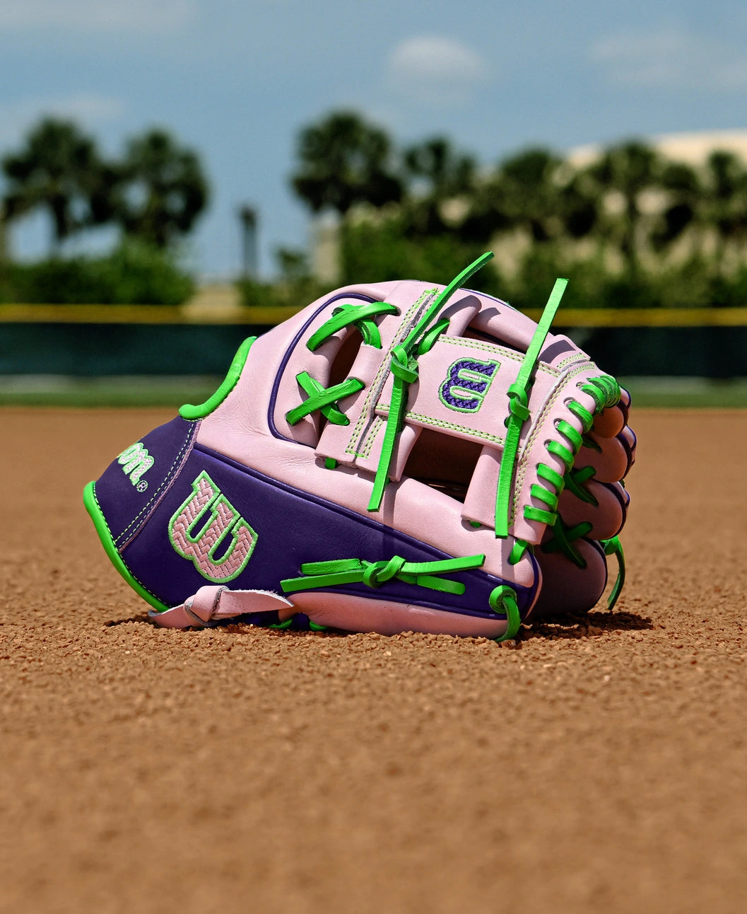 2025 Wilson A2000 1786 Fall 11.5" Infield Baseball Glove Right Hand Throw-Lavender/Purple/Green
