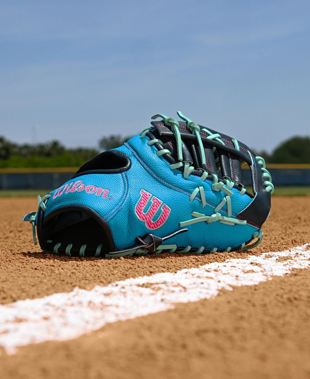 2025 Wilson A2000 Fall 1677SS 12.5" First Base Baseball Glove- Navy Palm/Sky Blue SS/Seafoam