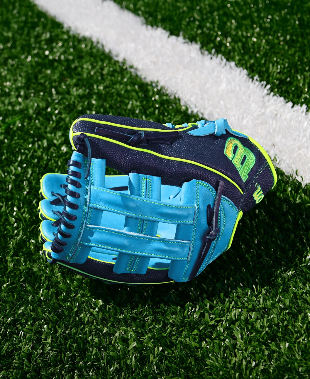 2025 Wilson A2000 Fall PF50SS 12.5" Outfield Baseball Glove Right Hand Throw- Skyblue/Navy SS/Yellow