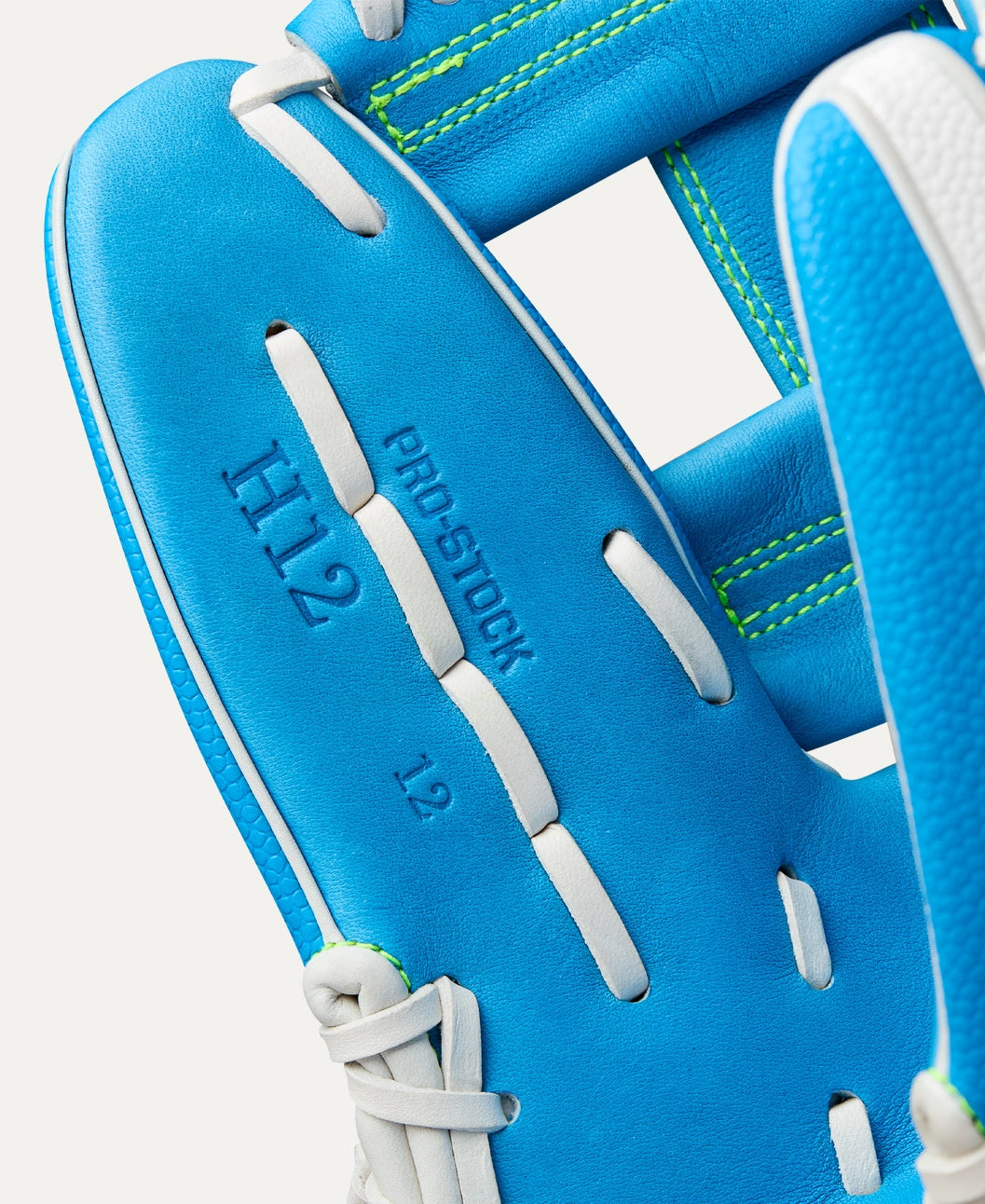 2025 Wilson A2000 H12 Fall 12" Infield Softball Glove Right Hand Throw-Skyblue SS/White SS/Green