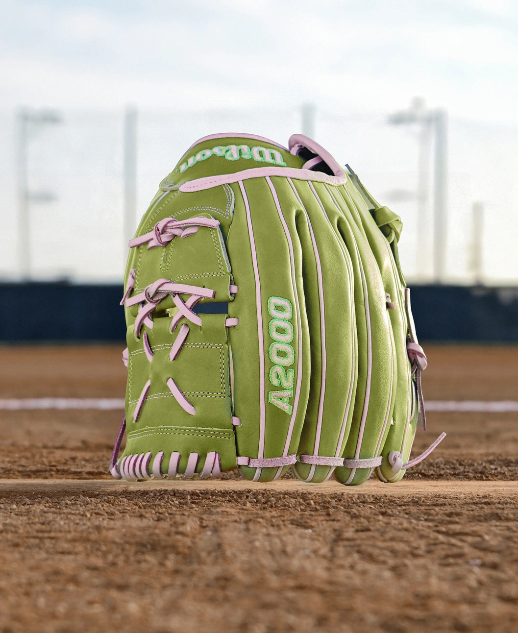 2025 Wilson A2000 MA14 Fall 12.25" Pitchers Softball Glove Right Hand Throw-Green/Lavender/Green