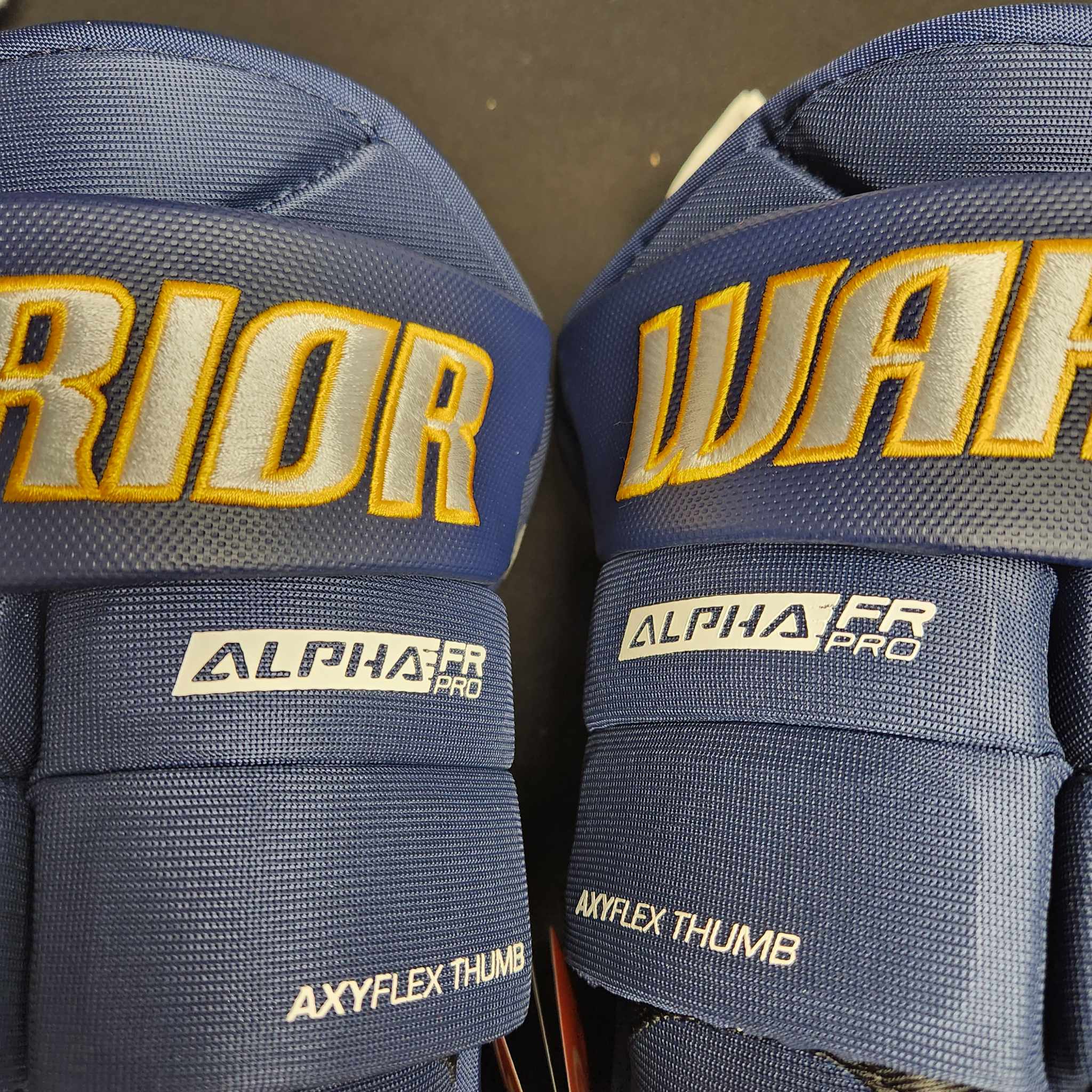 GLOVE SR WARRIOR ALPHA FR PRO