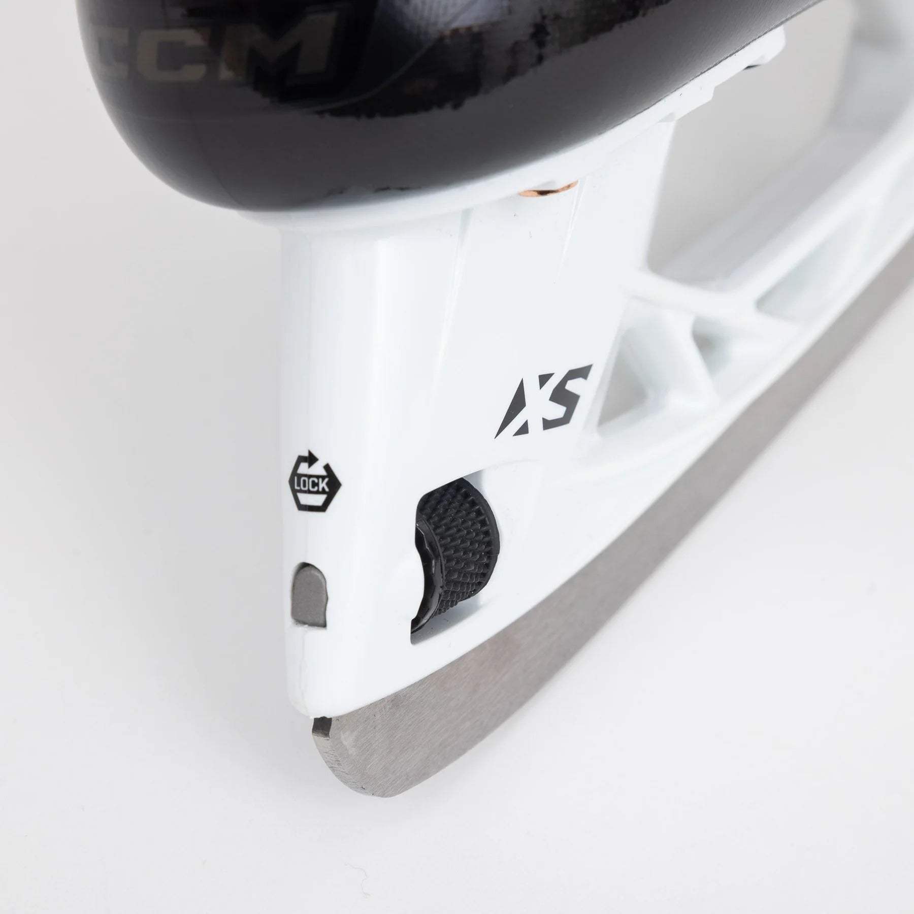 Patins de hockey CCM Jetspeed FT8 2025 - Senior