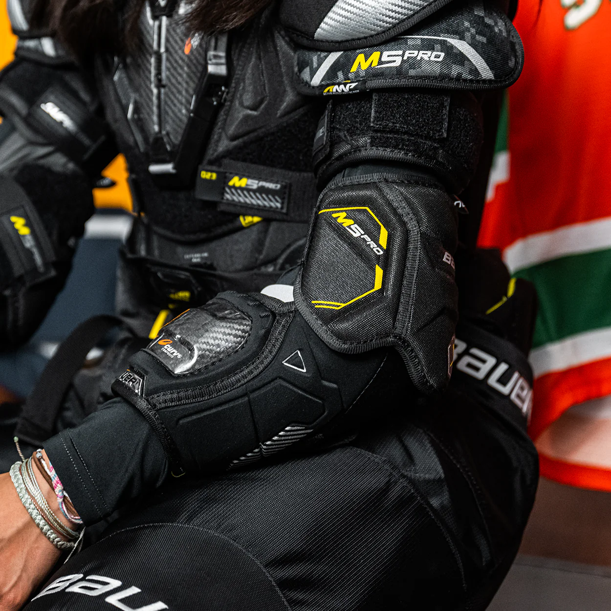 2023 Bauer Supreme M5 Pro Elbow Pads - Senior