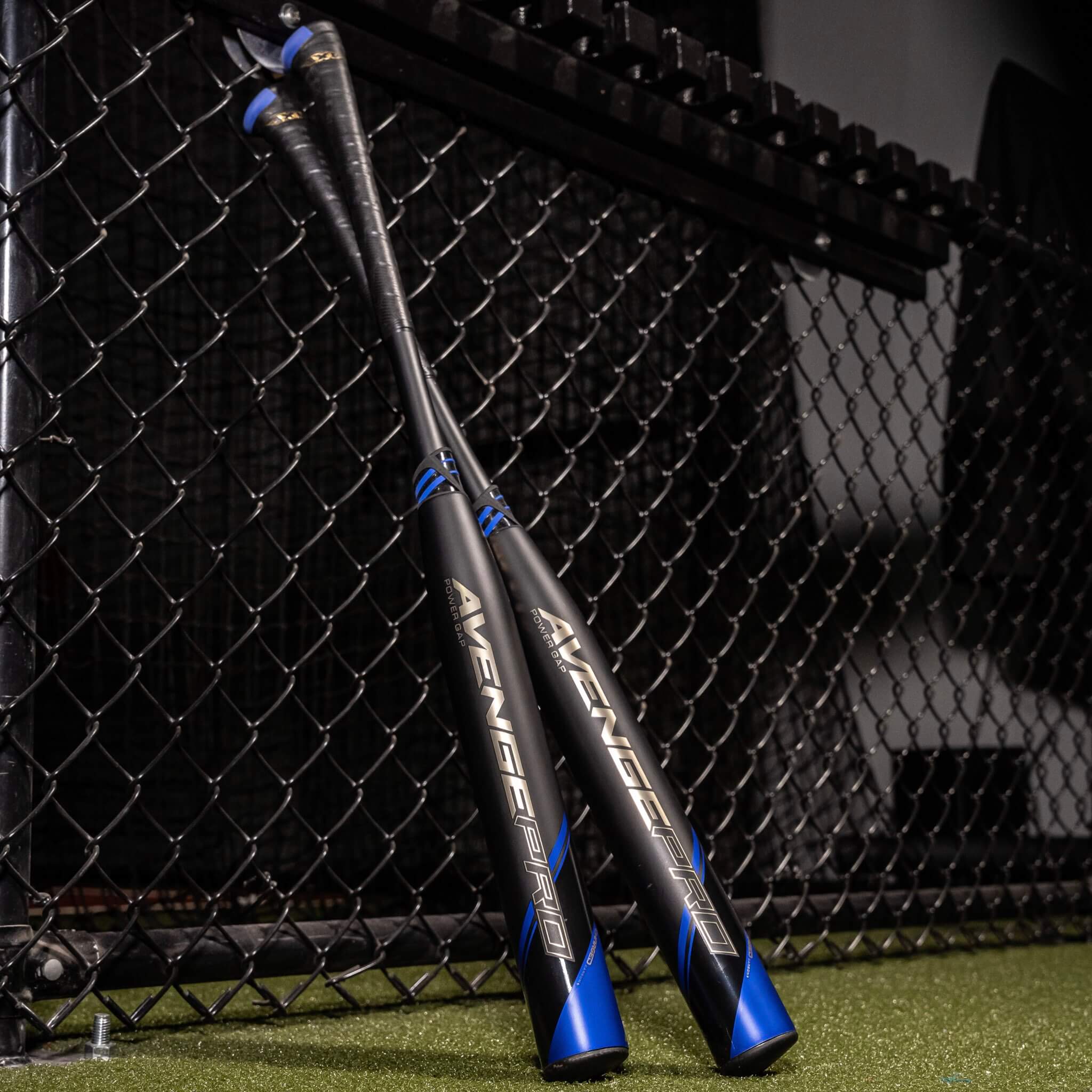 FP BAT AXE AVENGE PRO INFRARED FASTPITCH (-10) BS24