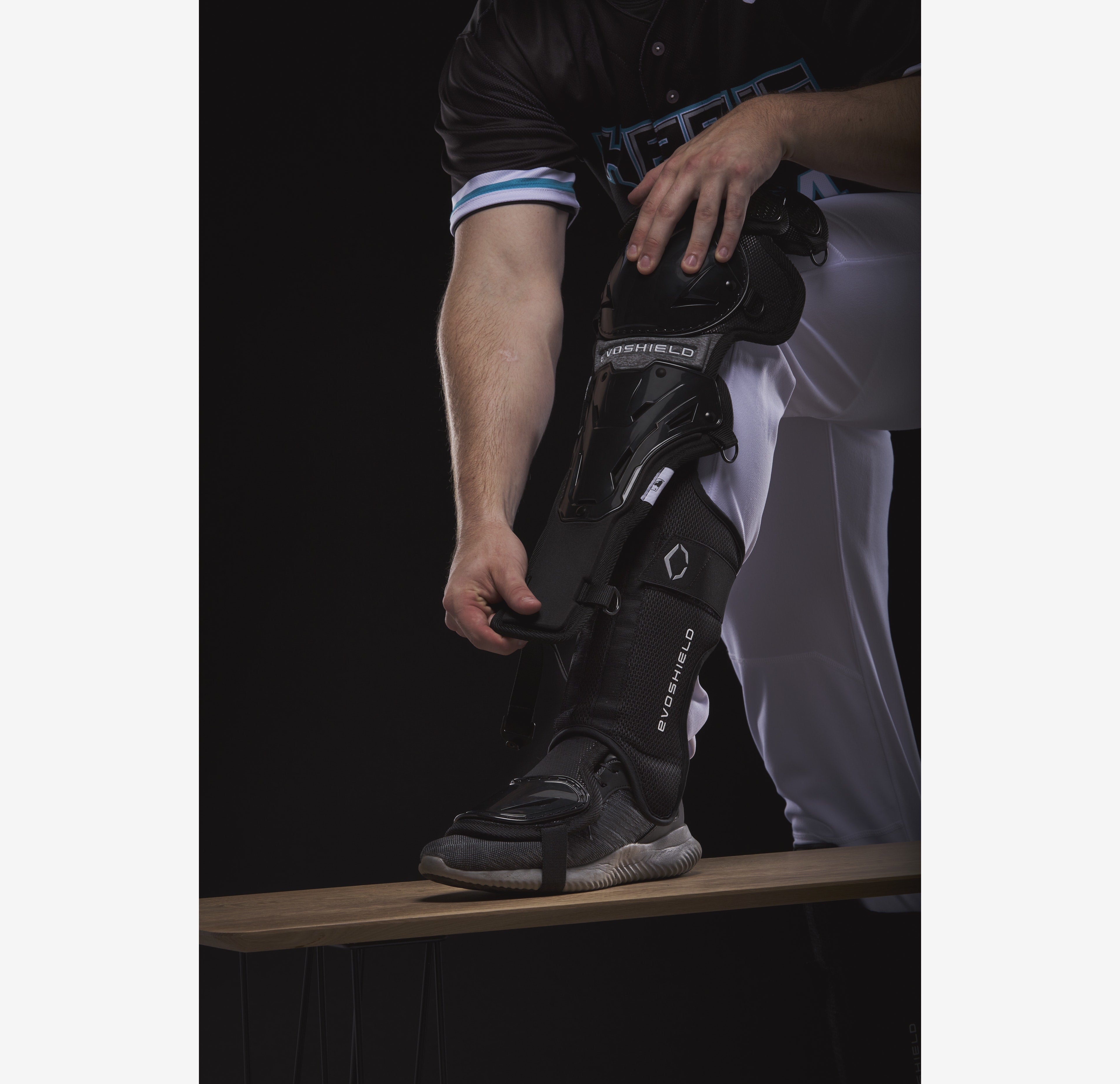 EvoShield Pro-SRZ™ Gel-to-Shell™ Catcher’s Lower Leg Guard